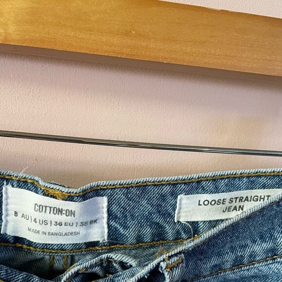 Cotton On Medium Wash Blue Ripped Knee Loose Straight Jean Size 4 EUC - Picture 4 of 11